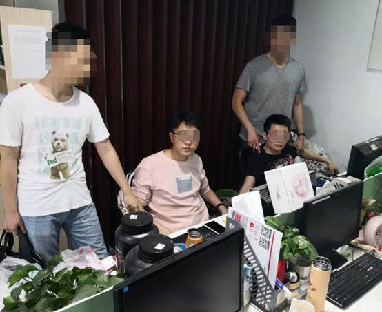 绝地求生等热门游戏辅助卡盟_绝地求生外挂卡盟_绝地求生辅助卡盟156